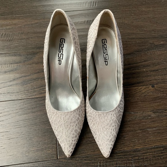 Gossip Size 7 White Lace Fabric 3.5 Inch High Heels - Picture 2 of 11
